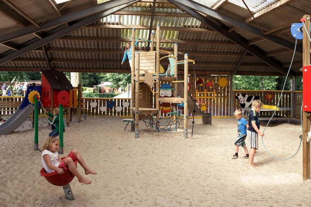 Villa 4-6 Persoons Vakantiewoning Met Eigen Tuin Bakkeveen Exterior foto